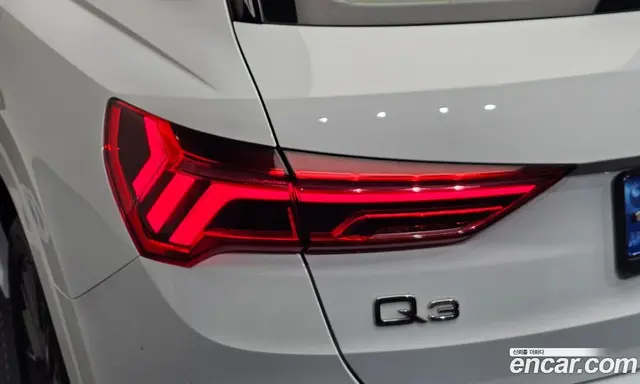 Audi Q3 2022 2.0 автомат (гидро), миниатюра 9