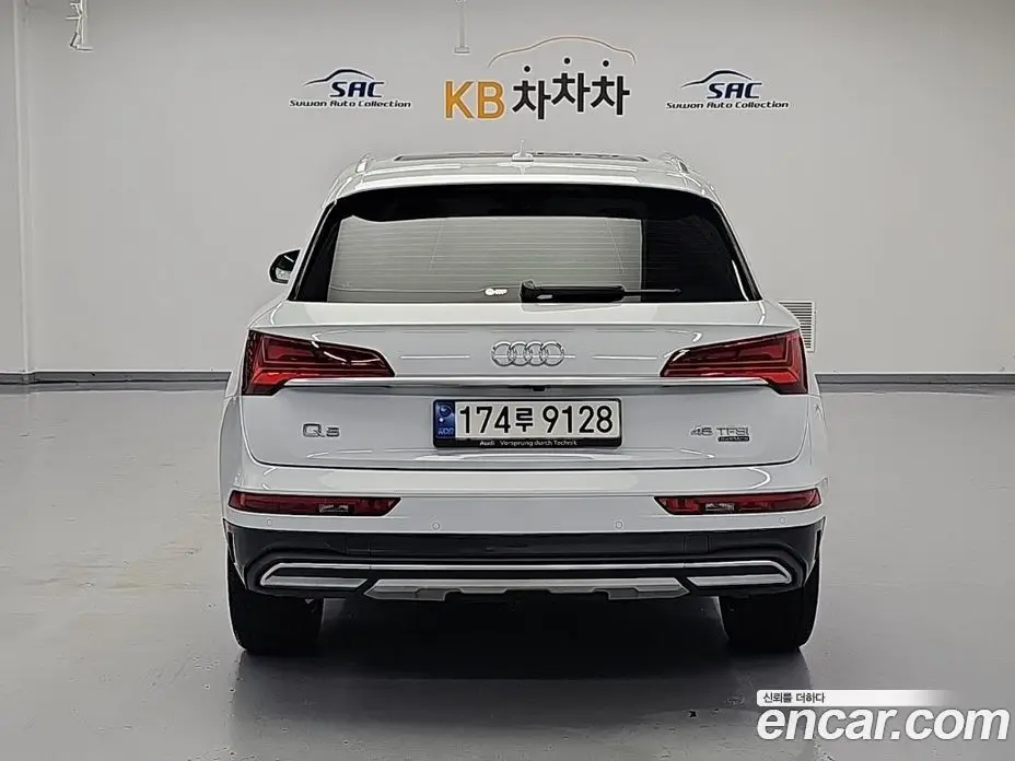Audi Q5 2022 2.0 автомат (гидро), фото 3