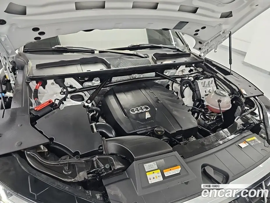 Audi Q5 2022 2.0 автомат (гидро), фото 5
