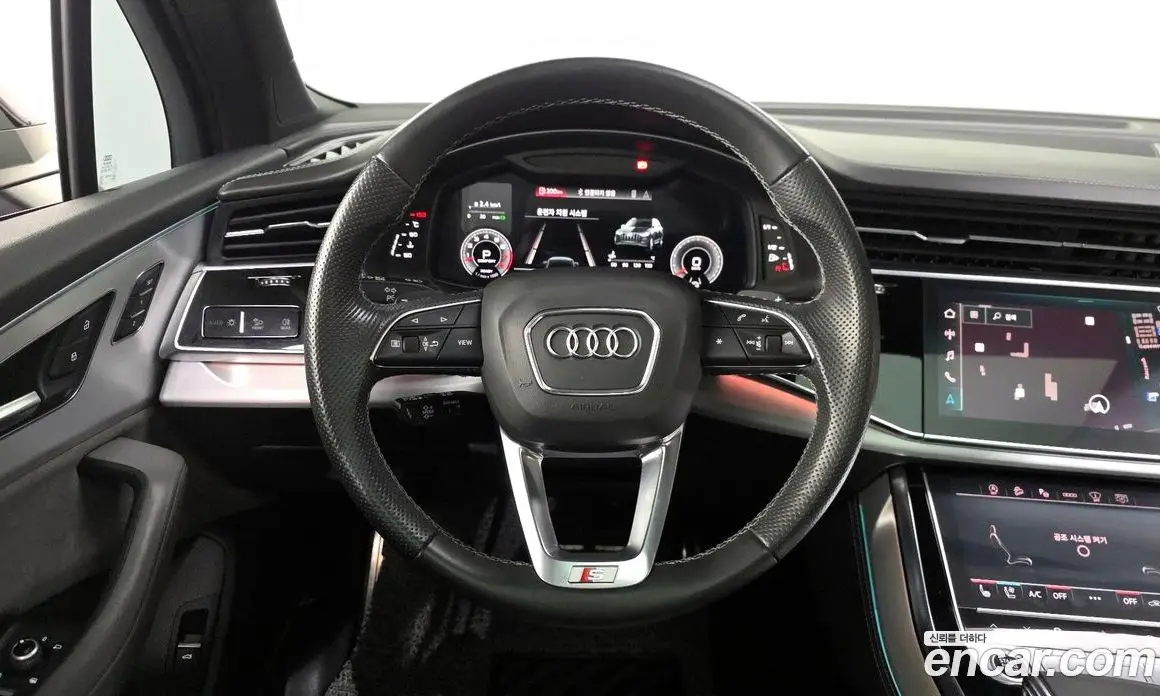 Audi Q7 2022 3.0 автомат (гидро), фото 19