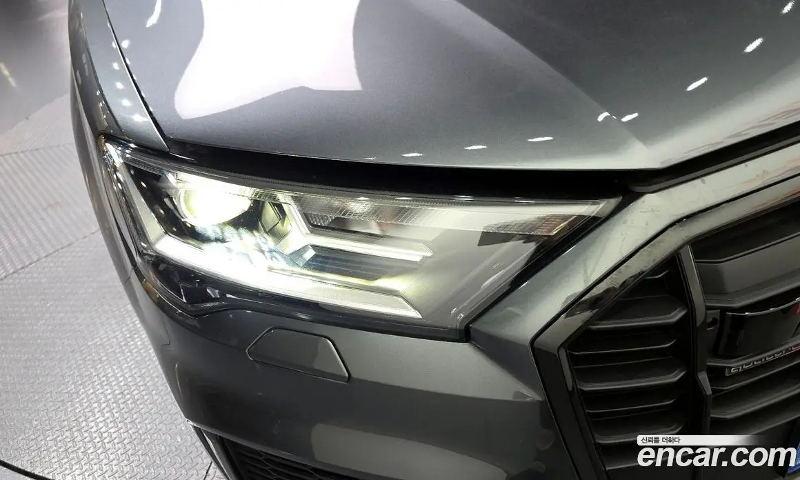 Audi Q7 2022 3.0 автомат (гидро), фото 8