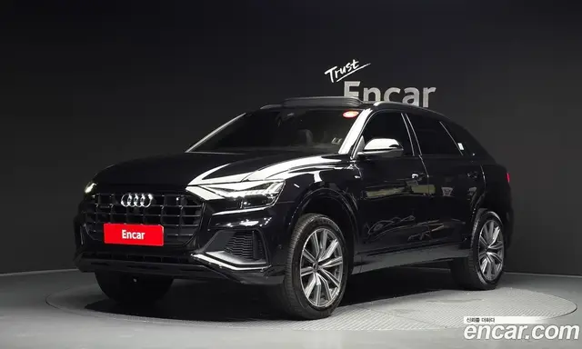 Audi Q8, 2021, 81 202 км