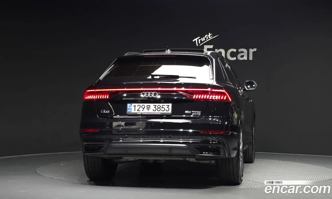 Audi Q8 2021 3.0 автомат (гидро), фото 4 Audi Q8 2021 3.0 автомат (гидро), фото 4