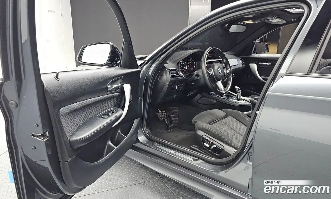 BMW 1 серия 2018 2.0 автомат (гидро), фото 13 BMW 1 серия 2018 2.0 автомат (гидро), фото 13