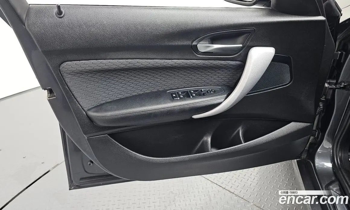 BMW 1 серия 2018 2.0 автомат (гидро), фото 14 BMW 1 серия 2018 2.0 автомат (гидро), фото 14