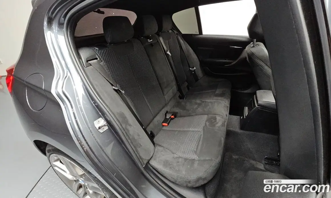 BMW 1 серия 2018 2.0 автомат (гидро), фото 17 BMW 1 серия 2018 2.0 автомат (гидро), фото 17