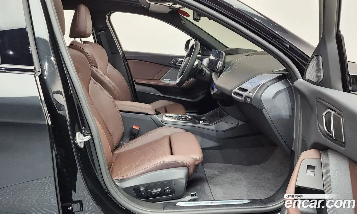 BMW 1 серия 2026 2.0 автомат (гидро), фото 16 BMW 1 серия 2026 2.0 автомат (гидро), фото 16