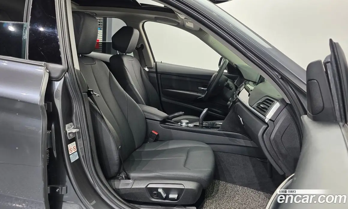 BMW 3 серия 2018 2.0 автомат (гидро), фото 17