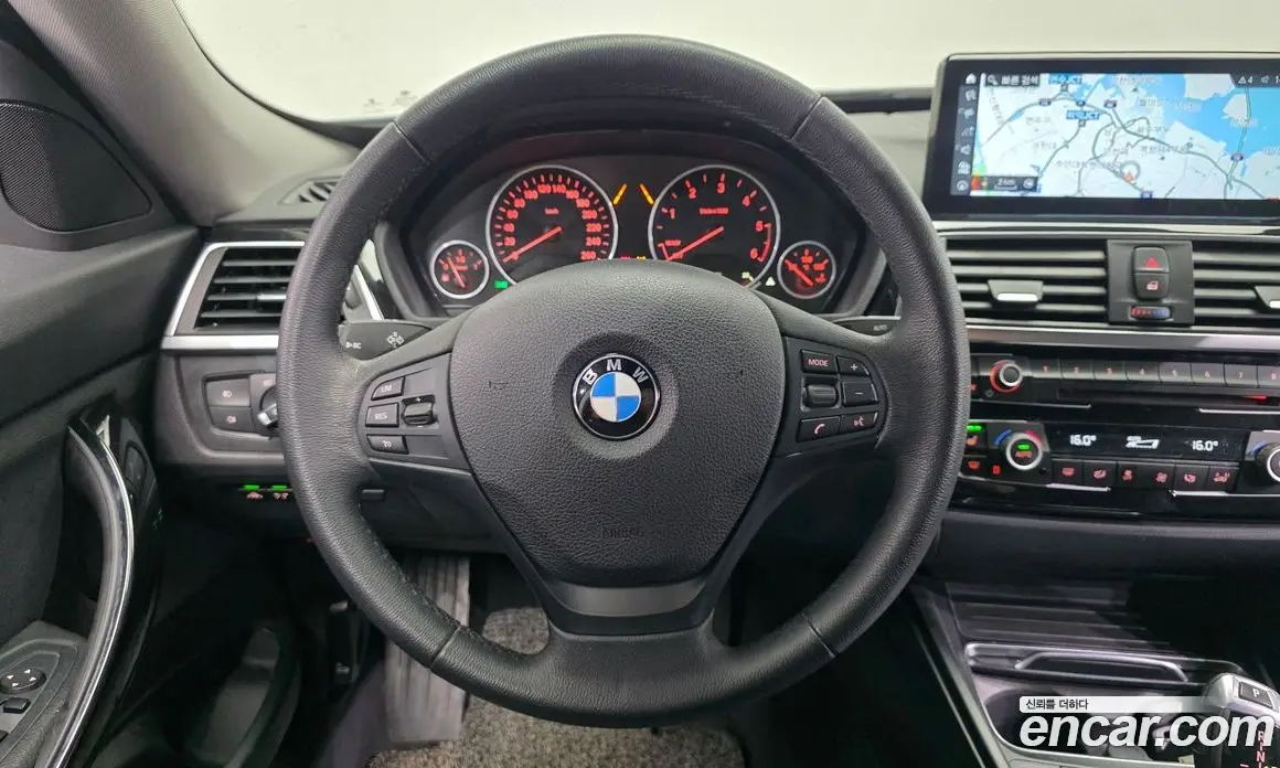 BMW 3 серия 2018 2.0 автомат (гидро), фото 19