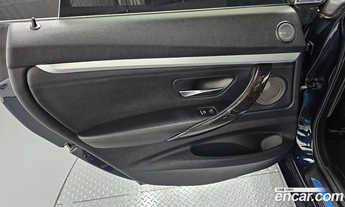 BMW 3 серия 2018 2.0 автомат (гидро), фото 15