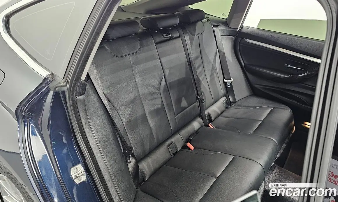 BMW 3 серия 2018 2.0 автомат (гидро), фото 17