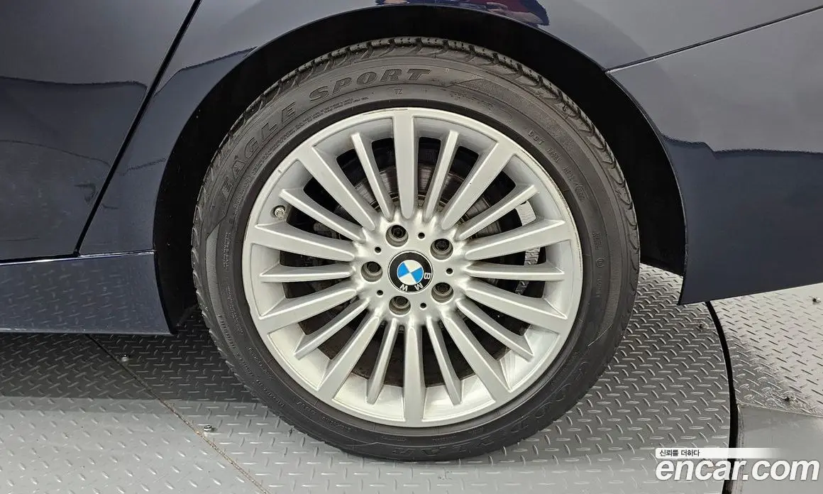 BMW 3 серия 2018 2.0 автомат (гидро), фото 7