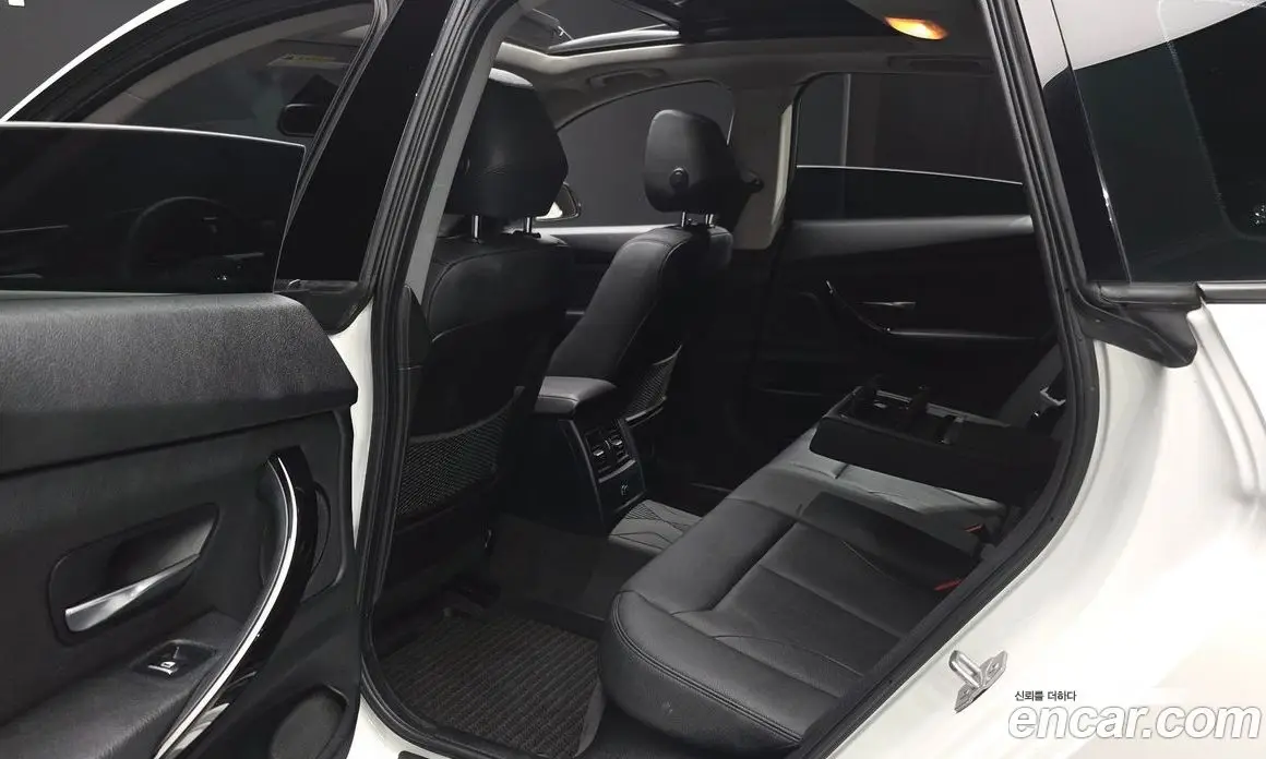 BMW 3 серия 2018 2.0 автомат (гидро), фото 18