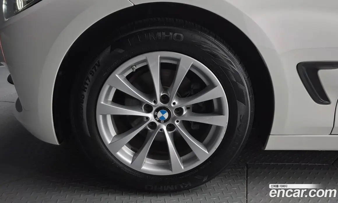 BMW 3 серия 2018 2.0 автомат (гидро), фото 5
