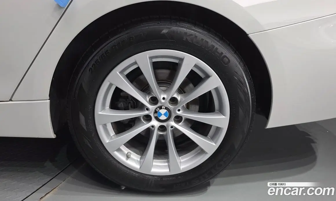 BMW 3 серия 2018 2.0 автомат (гидро), фото 7