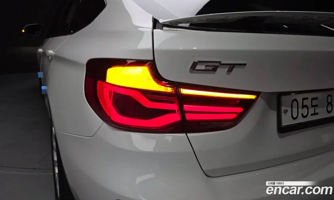 BMW 3 серия 2018 2.0 автомат (гидро), фото 9