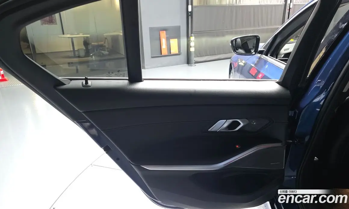 BMW 3 серия 2021 2.0 автомат (гидро), фото 15 BMW 3 серия 2021 2.0 автомат (гидро), фото 15