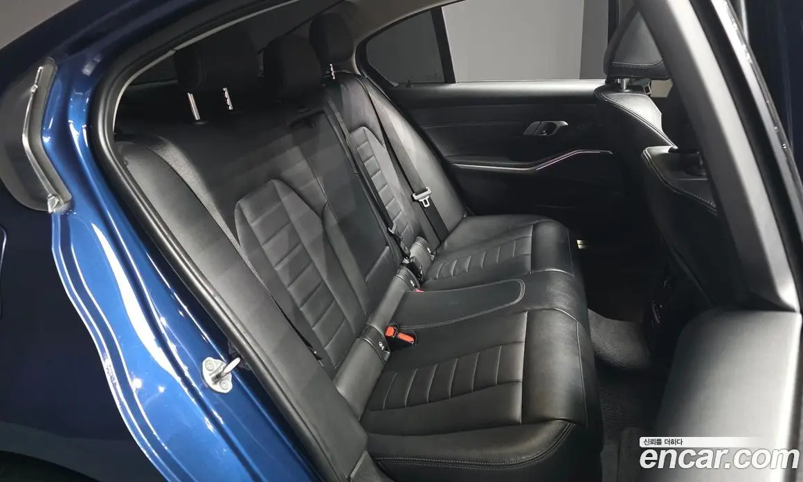 BMW 3 серия 2021 2.0 автомат (гидро), фото 18 BMW 3 серия 2021 2.0 автомат (гидро), фото 18