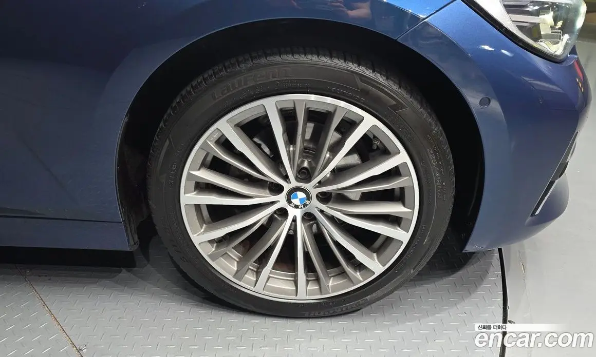 BMW 3 серия 2021 2.0 автомат (гидро), фото 5 BMW 3 серия 2021 2.0 автомат (гидро), фото 5