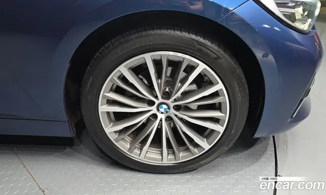 BMW 3 серия 2021 2.0 автомат (гидро), миниатюра 5 BMW 3 серия 2021 2.0 автомат (гидро), миниатюра 5