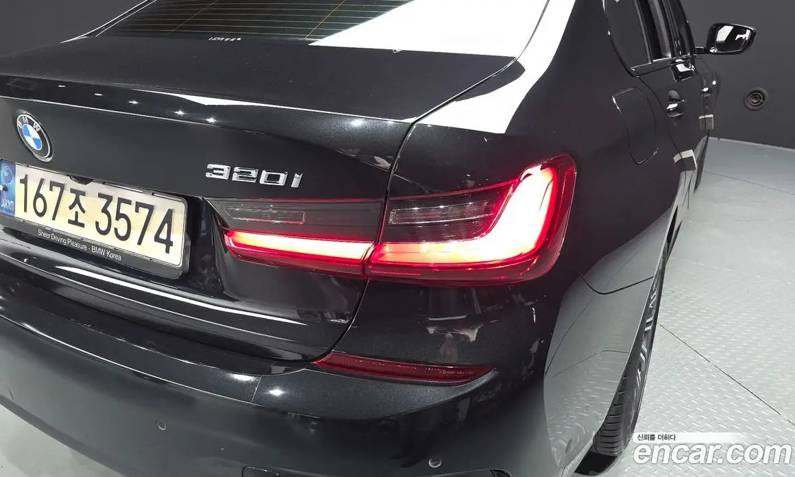 BMW 3 серия 2022 2.0 автомат (гидро), фото 8