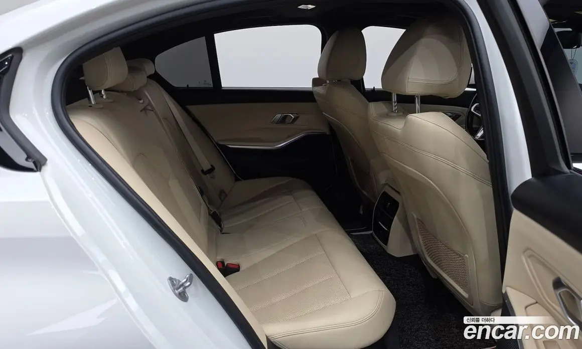 BMW 3 серия 2022 2.0 автомат (гидро), фото 17