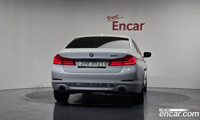 BMW 5 серия 2018 2.0 автомат (гидро), миниатюра 4 BMW 5 серия 2018 2.0 автомат (гидро), миниатюра 4