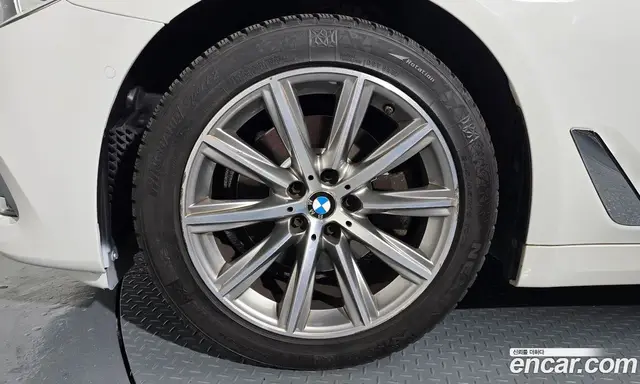 BMW 5 серия 2018 2.0 автомат (гидро), миниатюра 5 BMW 5 серия 2018 2.0 автомат (гидро), миниатюра 5