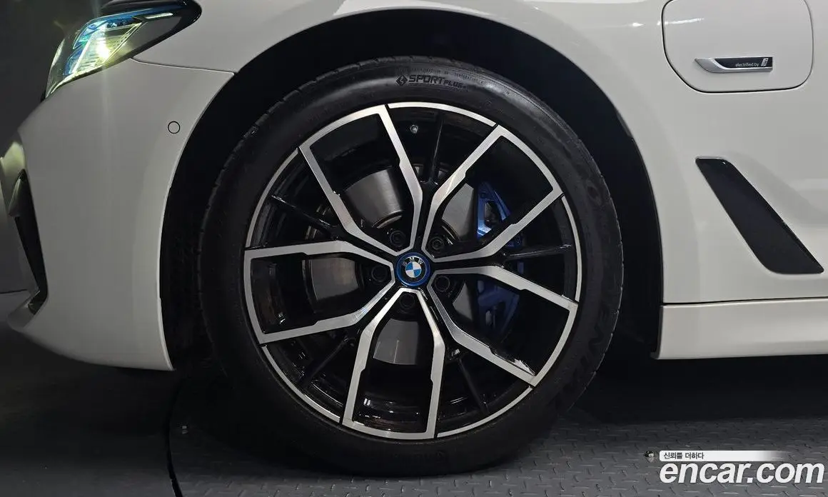 BMW 5 серия 2021 2.0 автомат (гидро), фото 4