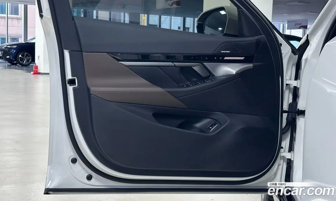 BMW 5 серия 2024 2.0 автомат (гидро), фото 13