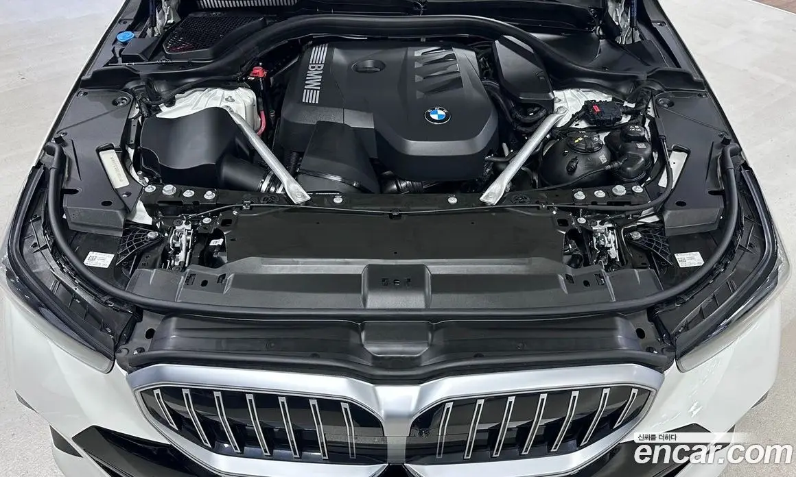 BMW 5 серия 2024 2.0 автомат (гидро), фото 6