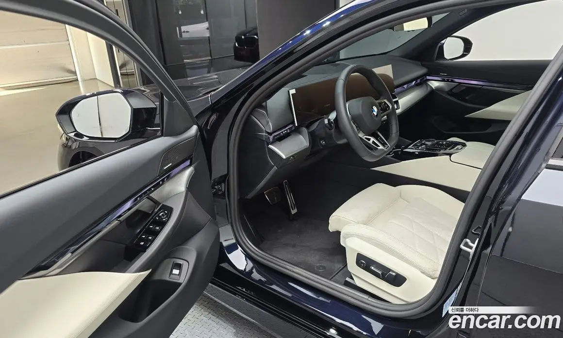 BMW 5 серия 2025 2.0 автомат (гидро), фото 13