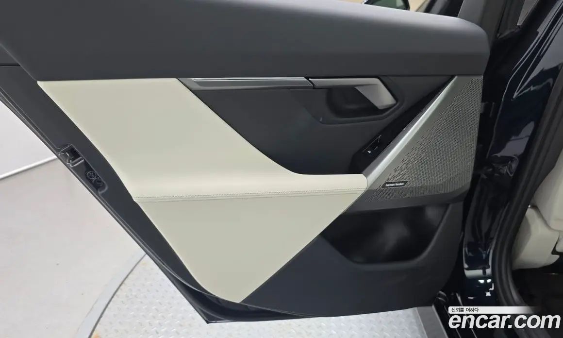 BMW 5 серия 2025 2.0 автомат (гидро), фото 15