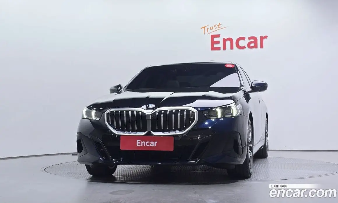 BMW 5 серия 2025 2.0 автомат (гидро), фото 3