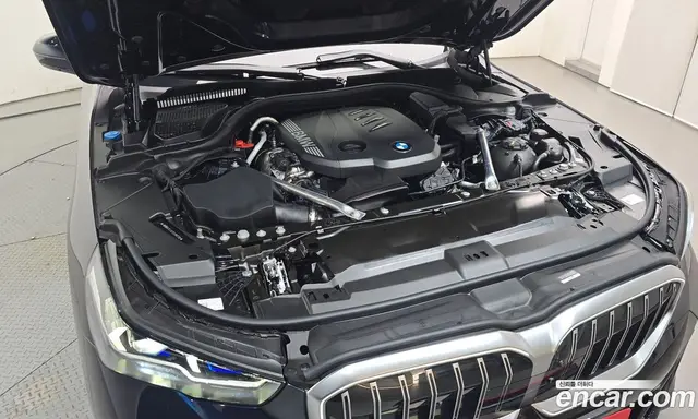 BMW 5 серия 2025 2.0 автомат (гидро), миниатюра 6