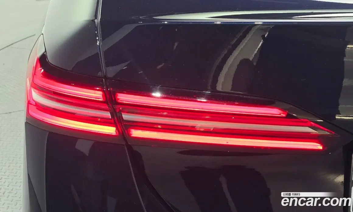 BMW 5 серия 2025 2.0 автомат (гидро), фото 9
