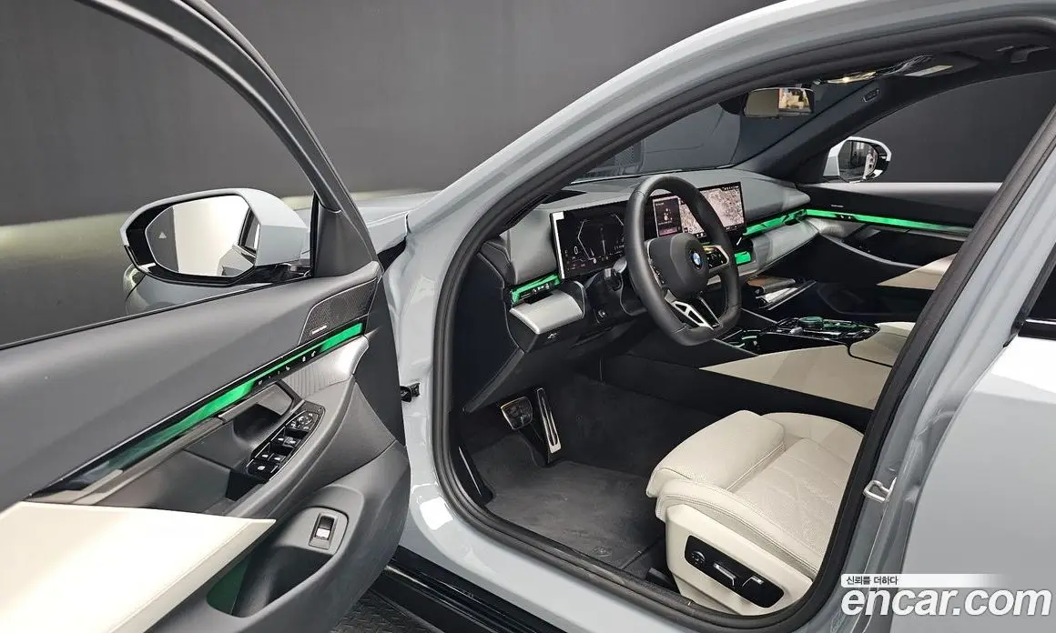 BMW 5 серия 2025 2.0 автомат (гидро), фото 13