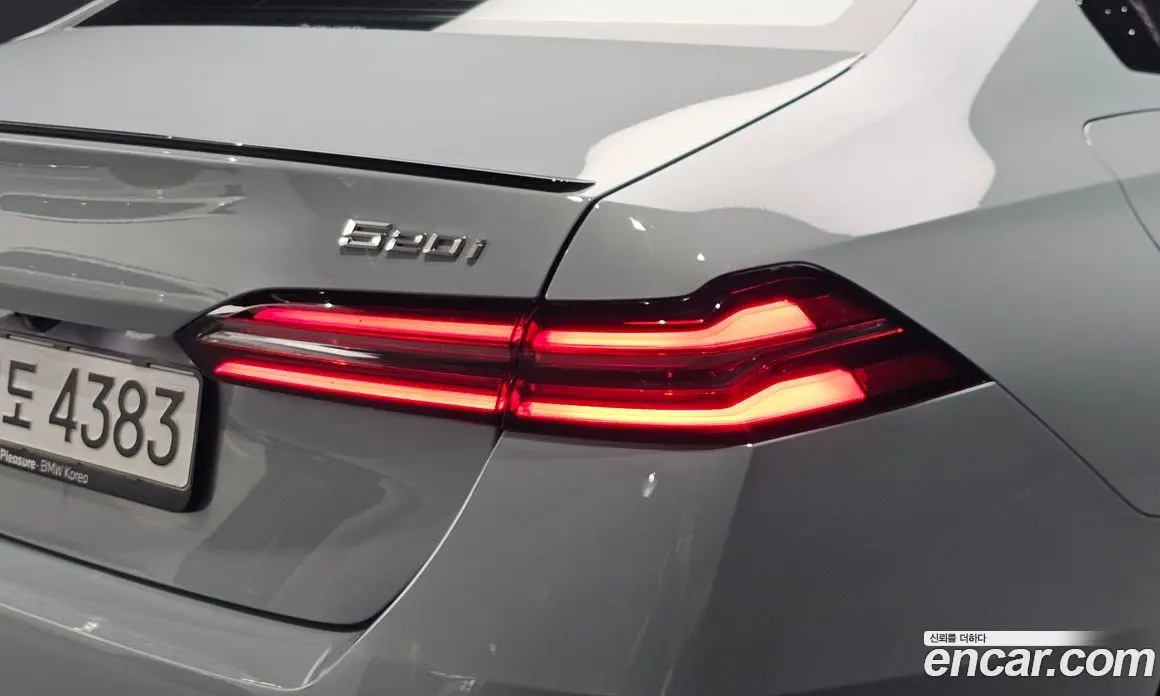 BMW 5 серия 2025 2.0 автомат (гидро), фото 9