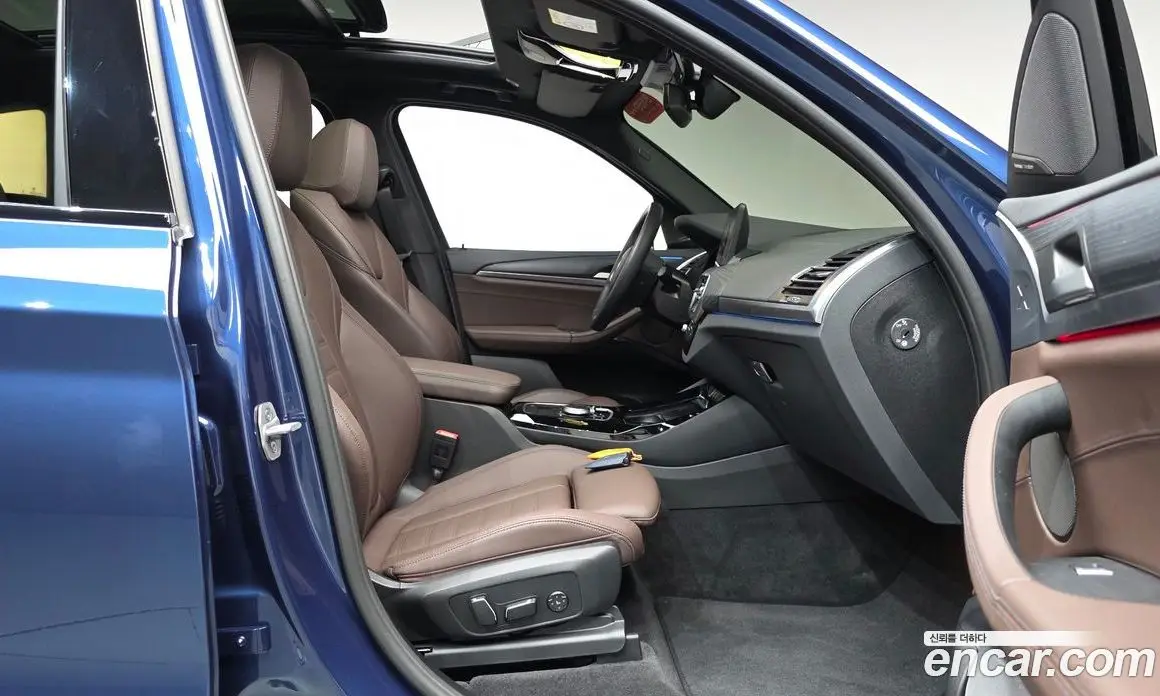 BMW iX3 2025 0.2 автомат (гидро), фото 15 BMW iX3 2025 0.2 автомат (гидро), фото 15