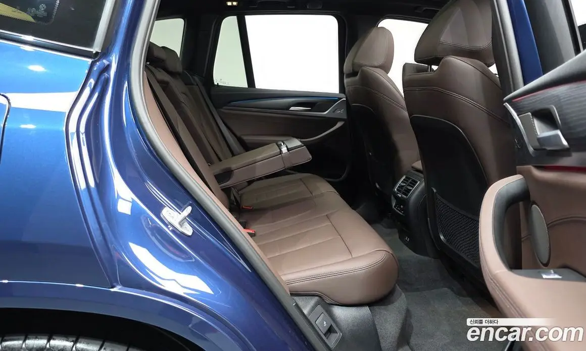 BMW iX3 2025 0.2 автомат (гидро), фото 16 BMW iX3 2025 0.2 автомат (гидро), фото 16