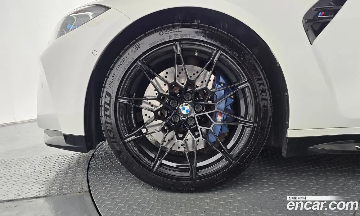 BMW M4 2024 3.0 автомат (гидро), фото 5 BMW M4 2024 3.0 автомат (гидро), фото 5