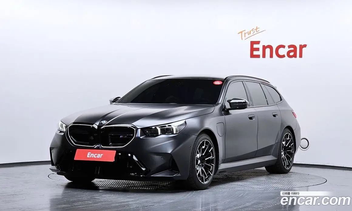 BMW M5 2025 4.4 автомат (гидро), фото 1 BMW M5 2025 4.4 автомат (гидро), фото 1