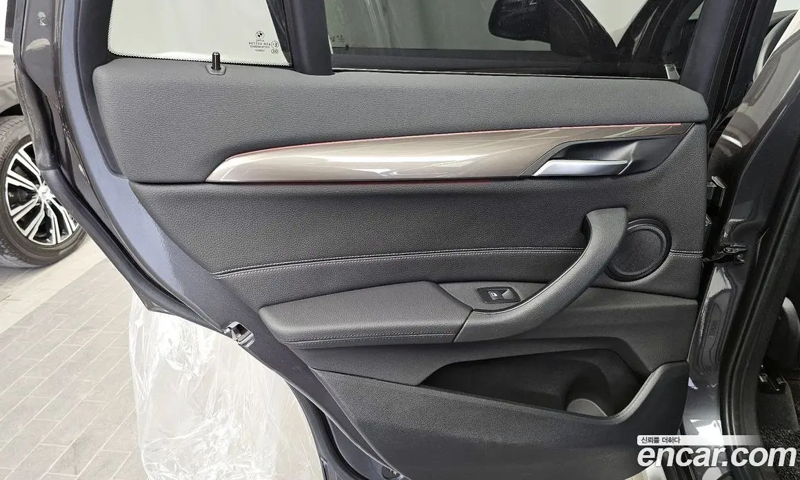 BMW X1 2020 2.0 автомат (гидро), фото 15