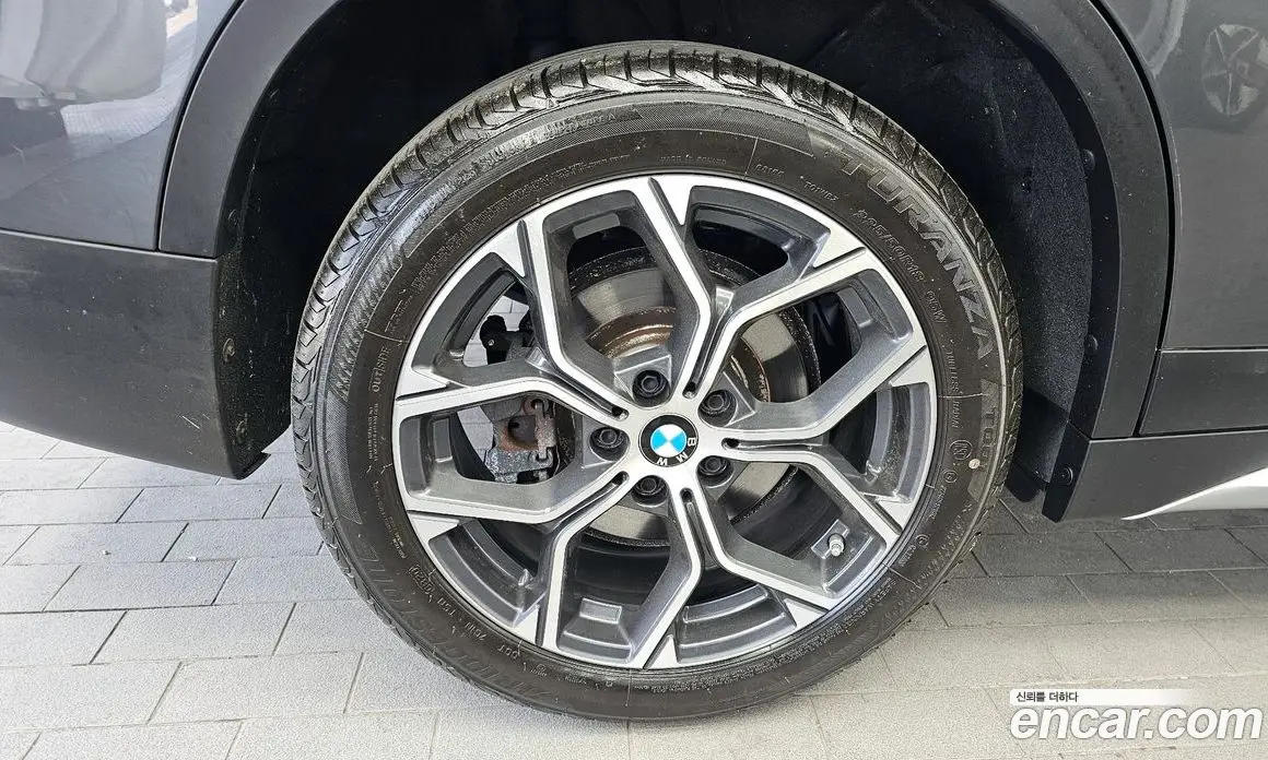 BMW X1 2020 2.0 автомат (гидро), фото 5