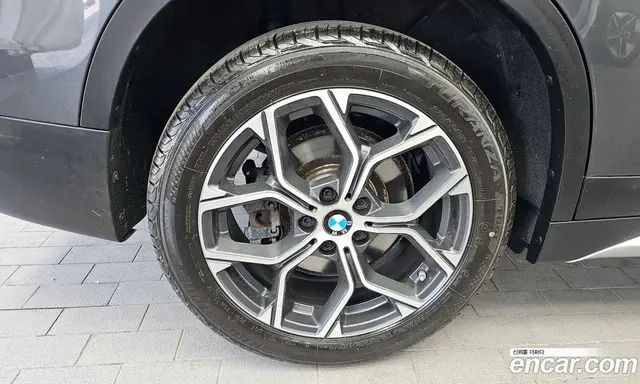BMW X1 2020 2.0 автомат (гидро), миниатюра 5