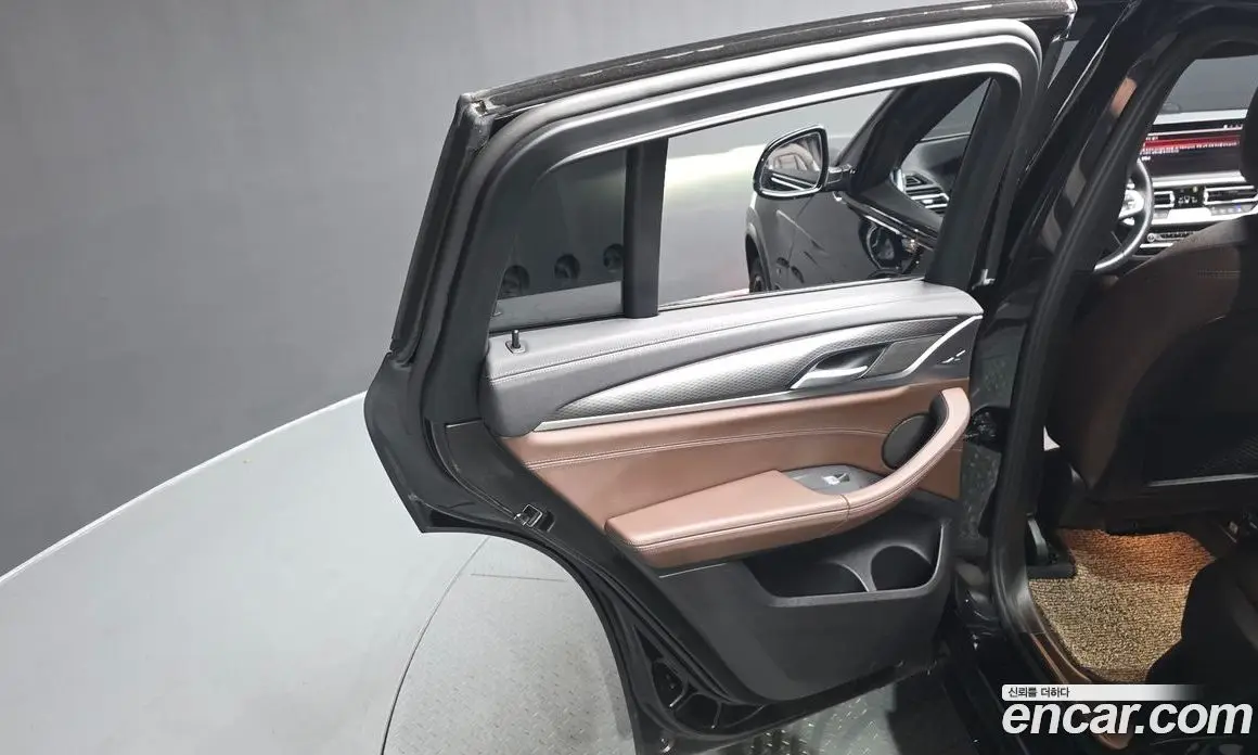 BMW X4 2022 2.0 автомат (гидро), фото 15