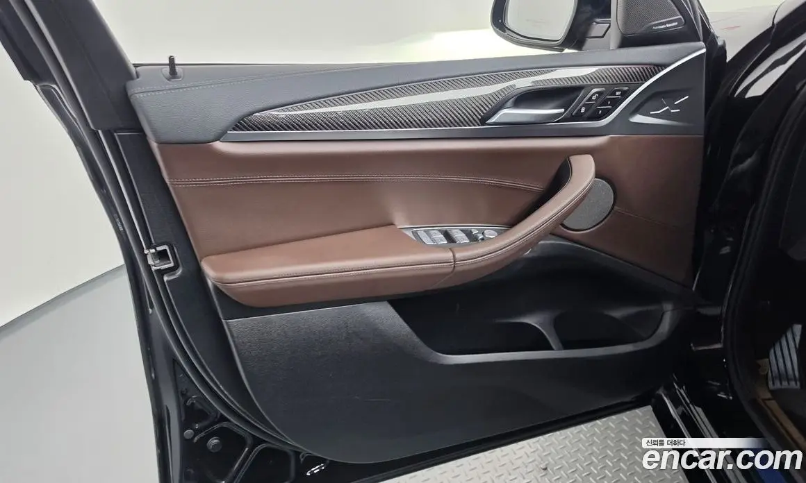 BMW X4 2024 2.0 автомат (гидро), фото 14