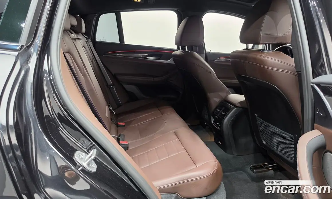BMW X4 2024 2.0 автомат (гидро), фото 17