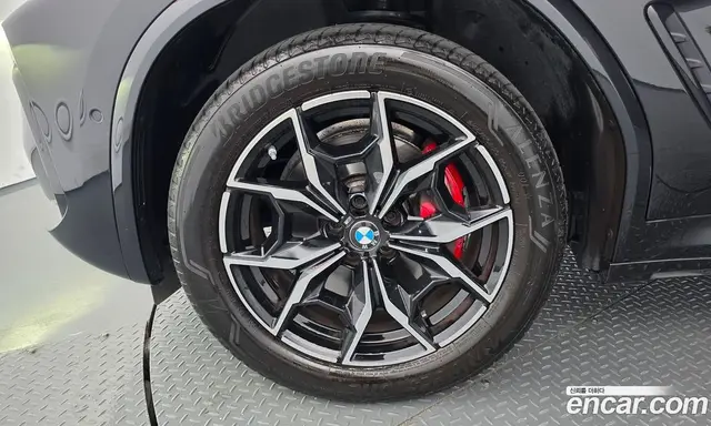 BMW X4 2024 2.0 автомат (гидро), миниатюра 5