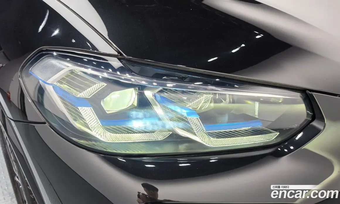BMW X4 2024 2.0 автомат (гидро), фото 8